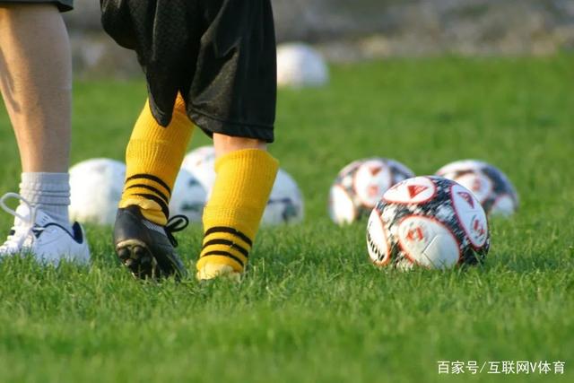 李凯尔首秀11分6篮板 中国男篮不敌意大利男篮